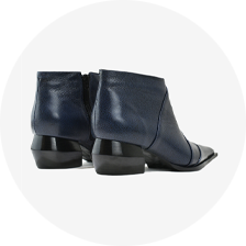 bota azul marinho de cano baixo e salto baixo 7082 1